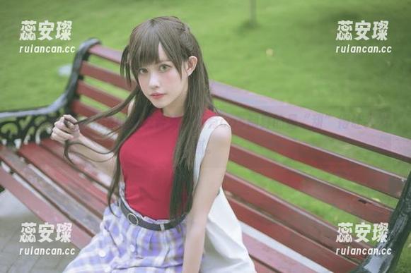 PingPing 打开PingPing的女友合集,所有cos都真的是“甜”得让人发腻。