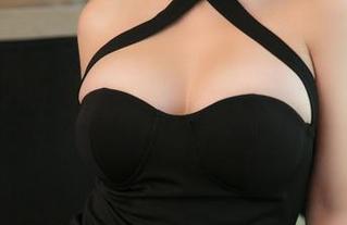 TGOD推女神 – 超高清套图：魏扭扭向众人展示女王霸气，想问问指挥灵魂附体的秘诀？