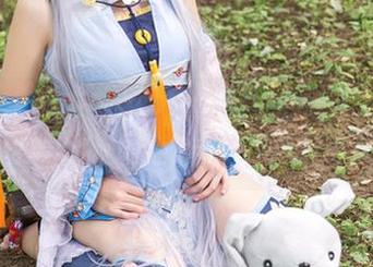 TouTiao头条女神 – 李媛媛的水手服图包，居然让我觉得海洋风都能穿出来！