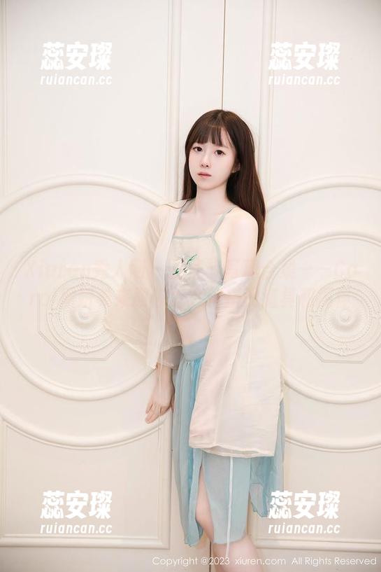 Xiuren秀人网-Carol周妍希 Xiuren秀人网 - 万圣节写真合集——Carol周妍希来教你怎么样搭配道具和搞怪