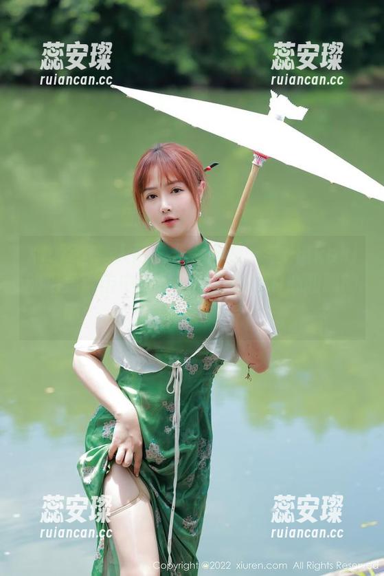 Xiuren秀人网-Erikaki Xiuren秀人网 - 作品合集:被Erikaki的温柔“击中”,我在思考我的心和眼的关系。