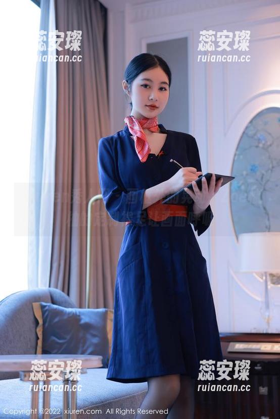Xiuren秀人网-Zoe柚柚 Xiuren秀人网 - 画框外的晃动,Zoe柚柚的定制裸足让画面呼吸