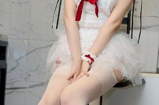 Xiuren秀人网 – 岁小岁高清写真集：这位秘书的背影好像在说‘别打扰我工作’