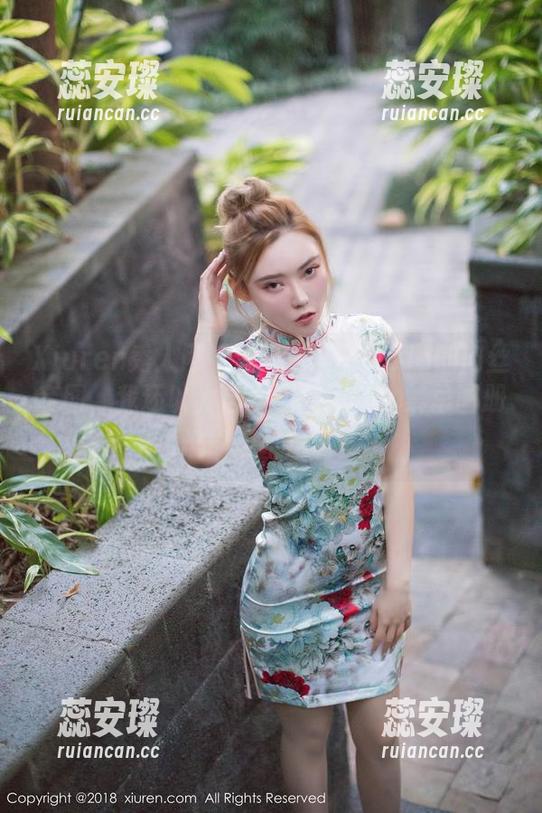Xiuren秀人网 - 看果儿Victoria的肉丝套图，我还以为自己在翻阅什么禁忌画册，谁能反抗这么美？