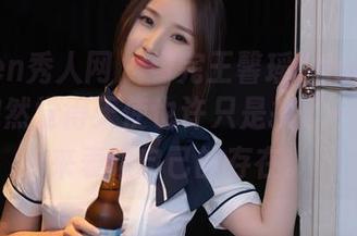 Xiuren秀人网 – 看完王馨瑶Yanni的写真，突然觉得天使也许只是换了一种方式来表达自己的存在。