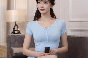 Xiuren秀人网 – 不看谢忱倬短裤写真？下载功能开启，后果自负！