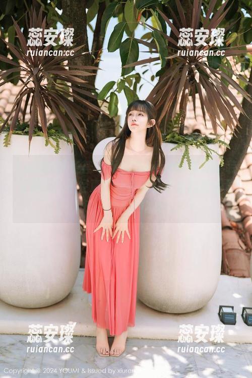 YouMi尤蜜荟-乔漫妮mina YouMi尤蜜荟 - 乔漫妮mina高清职业装写真集,不经意间让我对办公桌的想象进入了一个新的阶段。