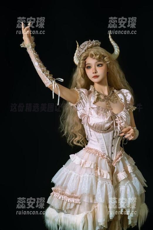 这份精选美图让你见识云溪溪和她的‘牛’气风范！