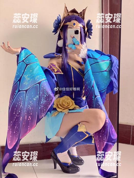谁说比基尼只能是大胆？看佳佳酱ovo的小熊款，图片火速下载！