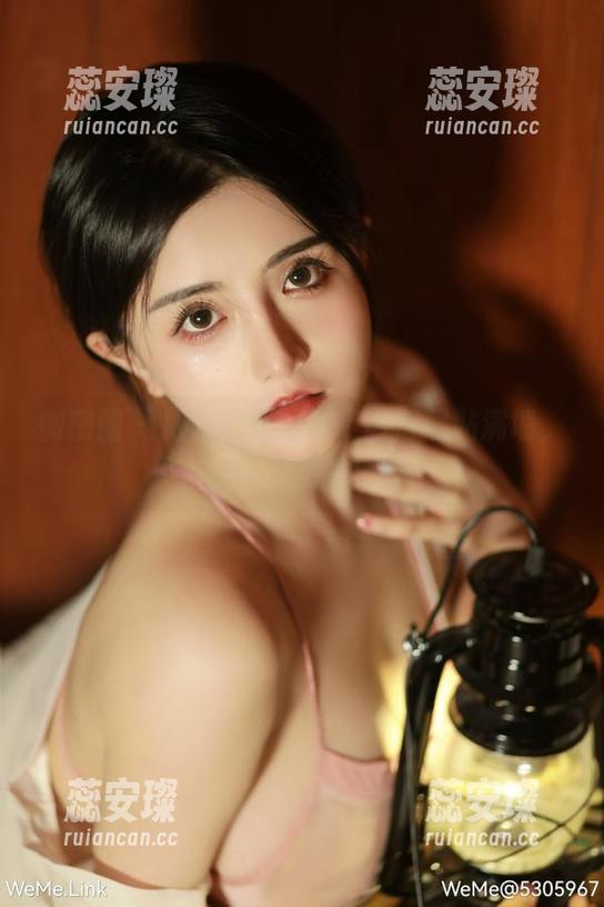 微密圈 - 把古阿扎的吊带高清照贴满墙，看着都觉得眩晕