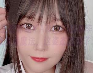 欧根亲王在咔喵KANEKO的赛车服下绽放高清魔法，这姿态我佛了…