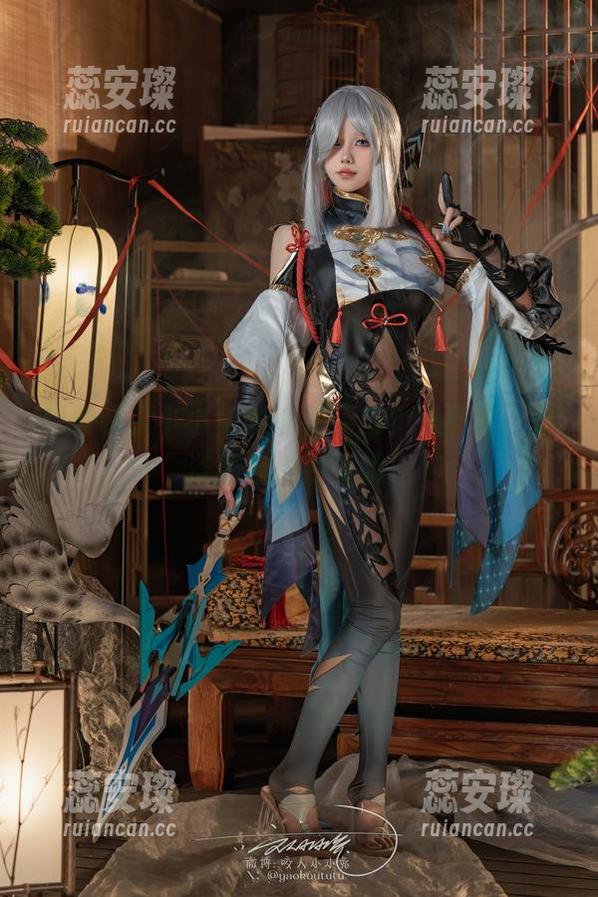 想看咬人小小兔的泳装姿态？来图库，这资源有特别版哦！