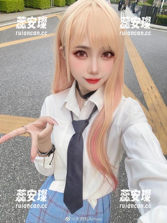 大肉丸Amiee 图库新品:大肉丸Amiee油亮的角色扮演,别太陶醉哦!