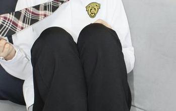 小众视觉 – 套图大赏，当然少不了思思姐的“美脚”陪伴，哈哈，让我心里直乐。