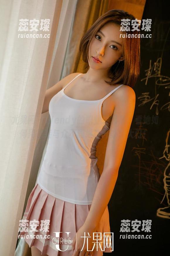 尤果网-Wendy 尤果网 - Wendy的职业装图集:看她如何用服装与众不同地打开办公大门!