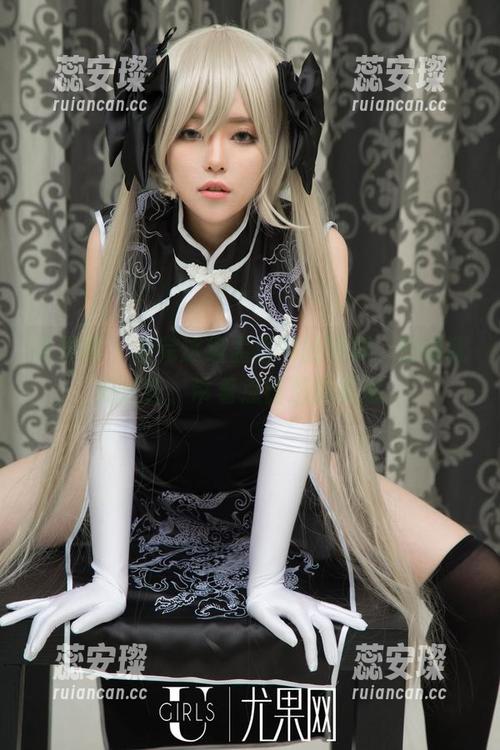 尤果网 - 看完这组孟思雨的写真，剧情犹如烟花，带着点错落的美感。