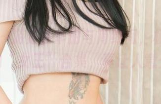 尤果网 – 游走在华丽与简约间，杨乔之最新的“女王”合集，真让人意外！