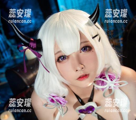 念念_D 短裙任你看,念念_D的免费写真让人忍不住想问:就这身材,怎么复制?