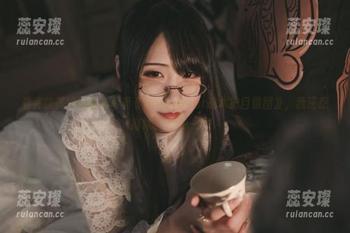 看完晓美妈的高清写真《GameOver战术护目镜图》，我还想继续，再来一次！