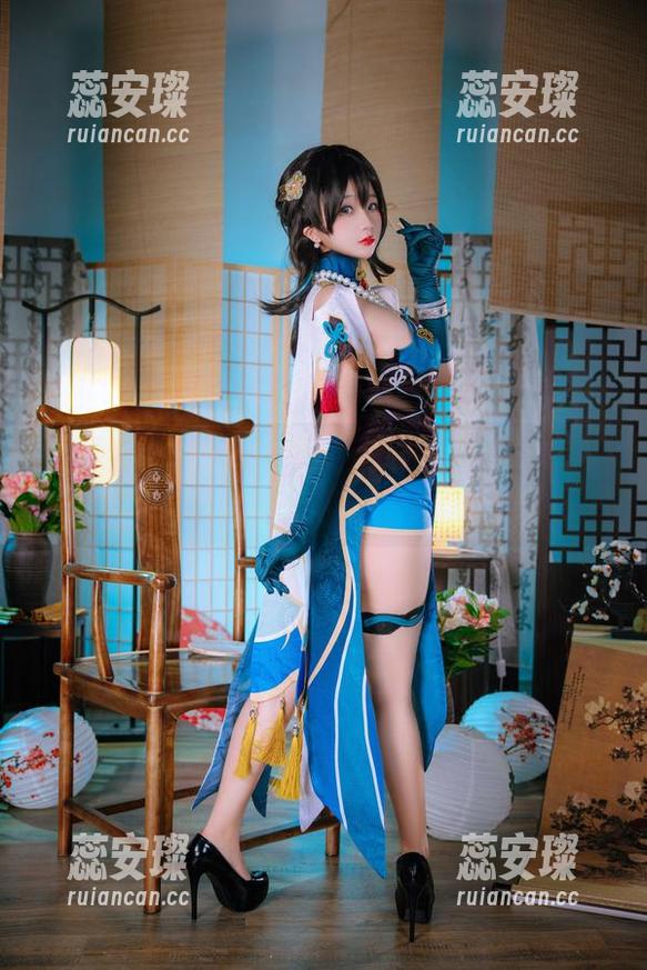 樱井小莜 被樱井小莜的cos厨娘迷到,图片里的每个细节都让我想去吃饭...