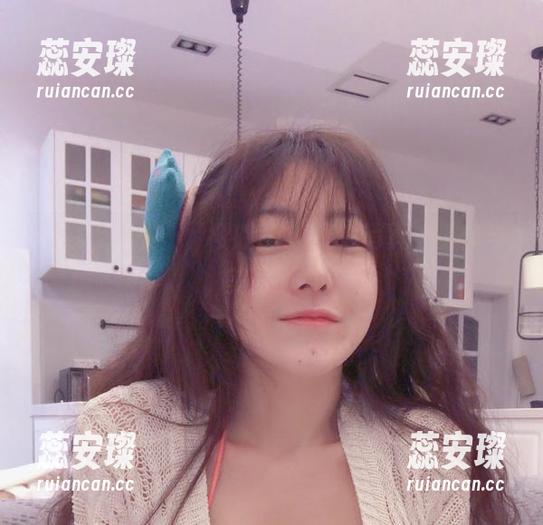 一线“秘书”，樱晚gigi高清写真，工作与美的平衡
