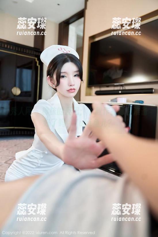 秀人网 - 棉袜的反思：下载作品前你准备好了吗，Yuki鱼儿？