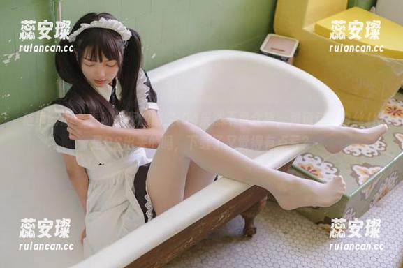 稚乖画册-夜夜 稚乖画册 - 看!夜夜的晴空-04果然不负众望,难道这张白丝JK是PS出来的吗,下载了又觉得有点亏?