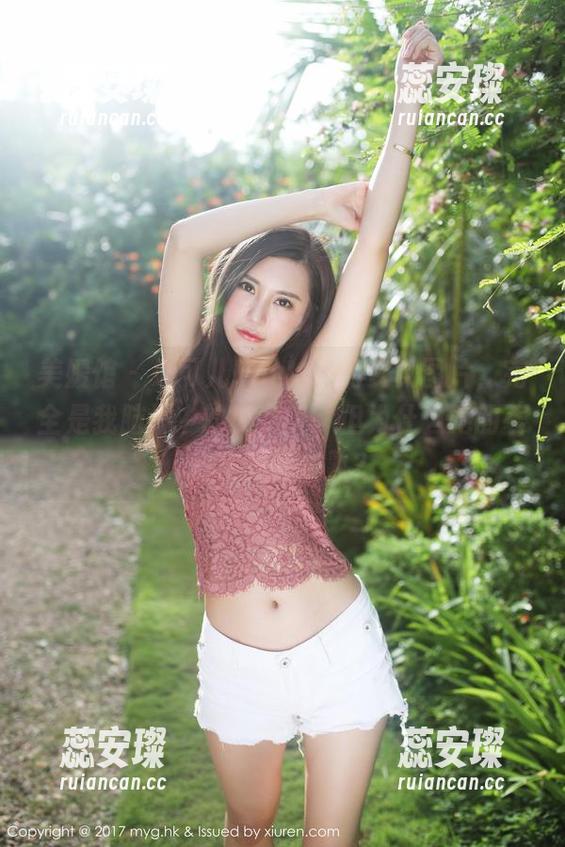 美媛馆 - 朱可儿Flower的少女图片，完全是我脑海中的少女梦，但为什么她的表情比我还成熟？