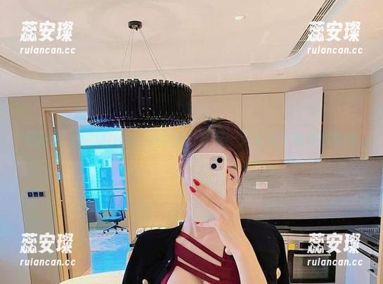脸红Dearie 微密圈 - 脸红Dearie的黑白狂潮:无圣光下的真相图包