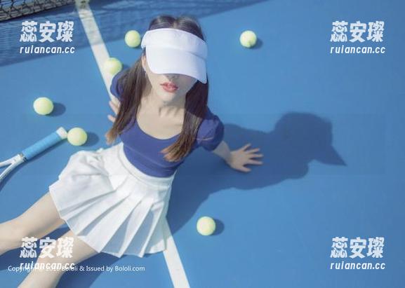 菠萝社-王语纯 菠萝社 - 王语纯的套装,自带美图滤镜,人间仙女职场风?!