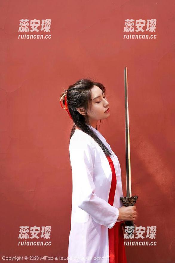 蜜桃社-王婉悠Queen 蜜桃社 - 王婉悠Queen黑色美图,看了想让你也变黑,你的资源是不是该进场了?