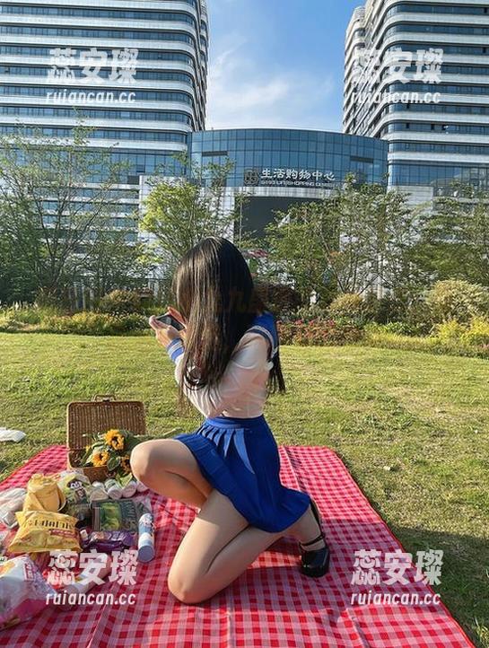 软妹小九九 微密圈 - 软妹小九九盛放的双色梦想:黑白图包精选,聊聊对比的美
