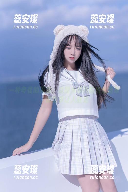 一种奇怪的美感：过期米线线的肉丝图册，随意却让人驻足