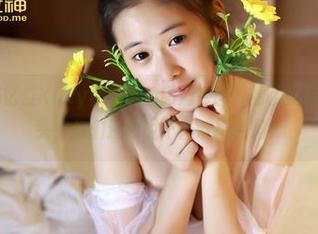 青豆客 – 施忆佳Kitty酱的粉色高清套图，看了以后再也无法回头，你们还敢说不喜欢粉色吗？