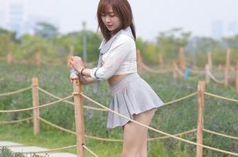 魔镜街拍 – 哈哈镜里见真章，萌宝儿的包臀裙肉丝，高清图集不容错过